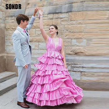 SONDR Розовое атласное многоуровневое платье для выпускного вечера с V-образным вырезом, Длинное Платье Трапециевидной формы Без рукавов, Вечерние платья для вечерних мероприятий, Вечерние платья Vestidos
